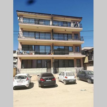 Apartament Lulu Mamaia Nord, 3 Minute De Plaja Navodari Exterior photo